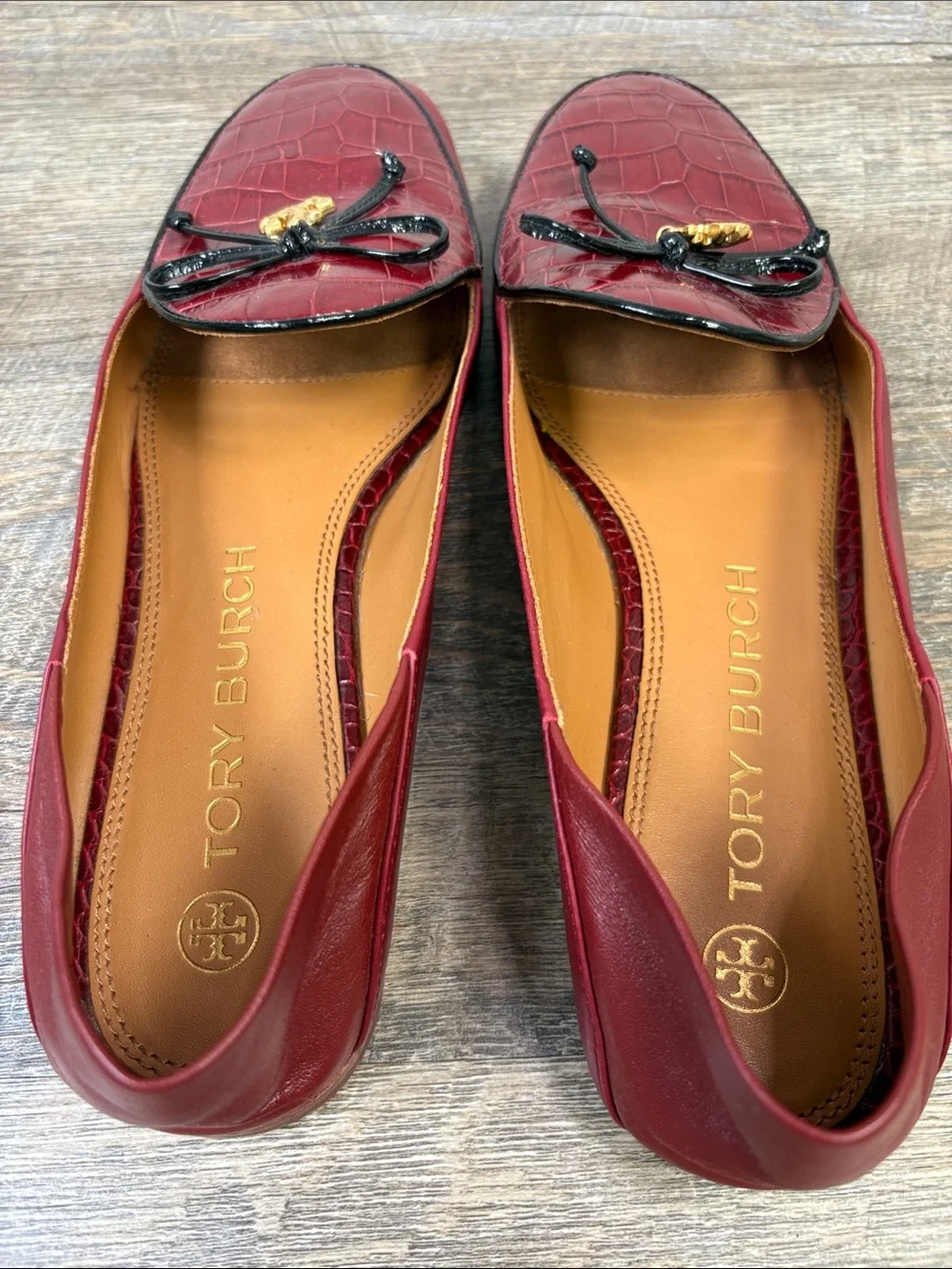 Tory Burch Red Leather Croc Embossed Bow Charm Loafers Flats Size 10M